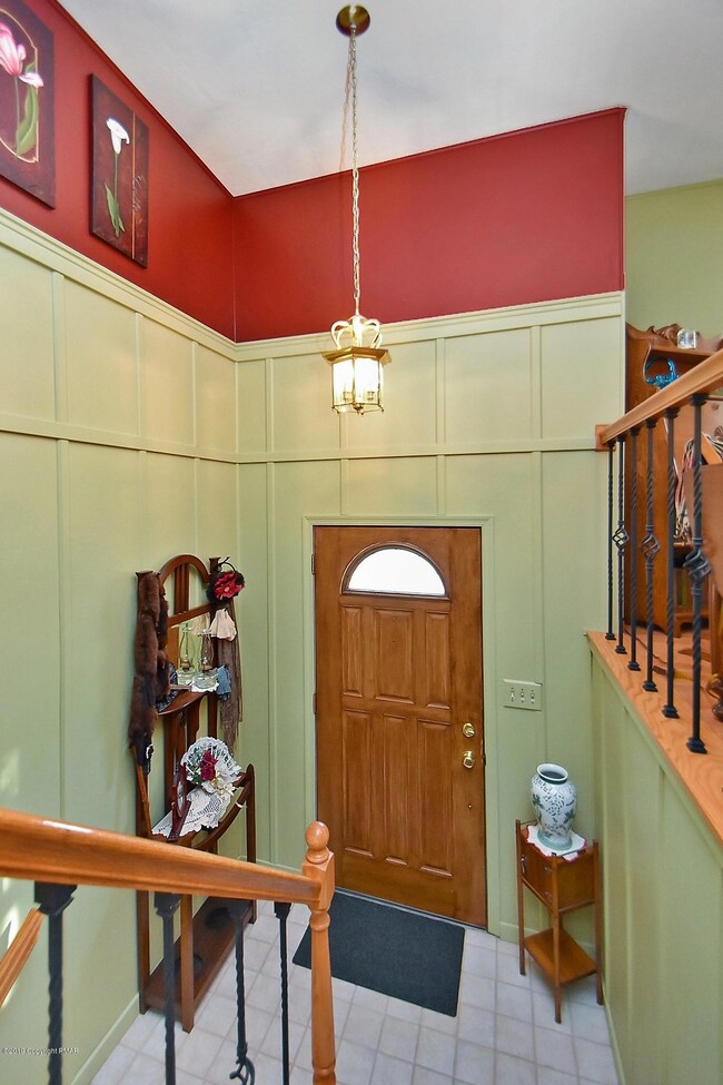 3301 Center St, Whitehall, PA 18052 - photo 5