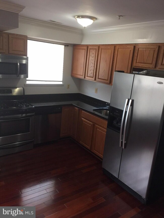 3221 8th St SE unit 12, Washington, DC 20032 - photo 3