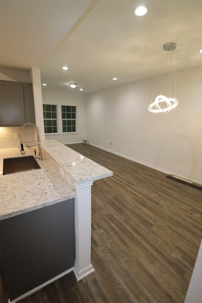 6950 Paris St unit A, Houston, TX 77021 - photo 4