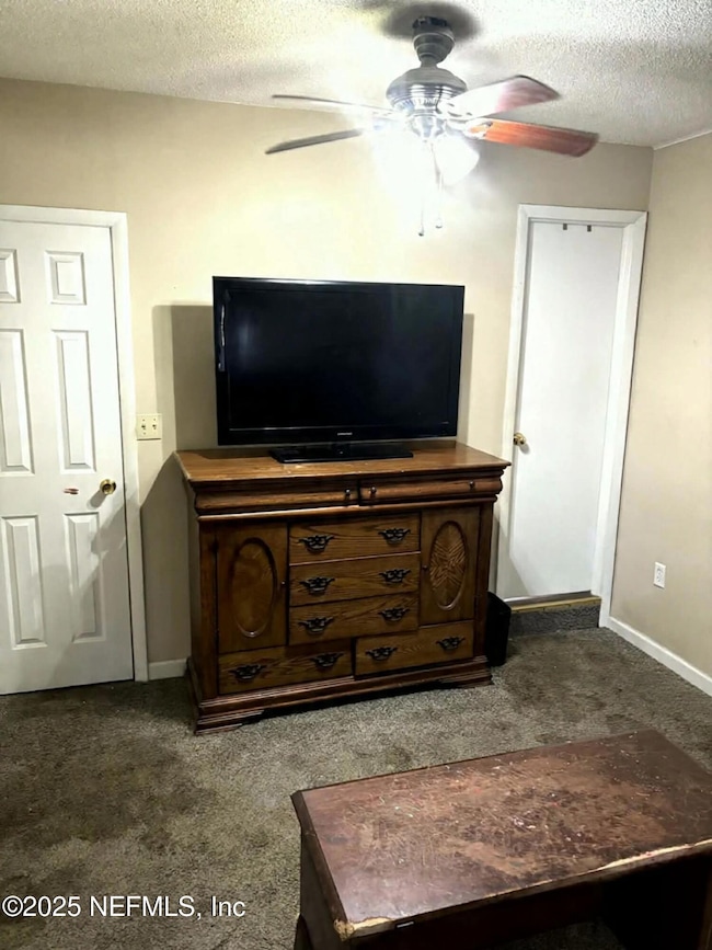 7446 Pine Acres Ct, Glen Saint Mary, FL 32040 - photo 5