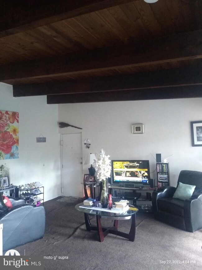 7527 Riverdale Rd unit 1829, New Carrollton, MD 20784 - photo 2