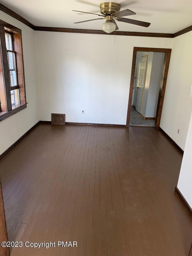 10 Foundry St unit 10, Stroudsburg, PA 18360 - photo 3