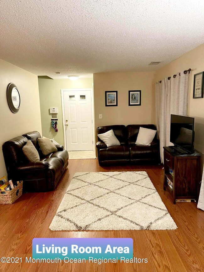 82 Madison Ct, Tinton Falls, NJ 07712 - photo 3