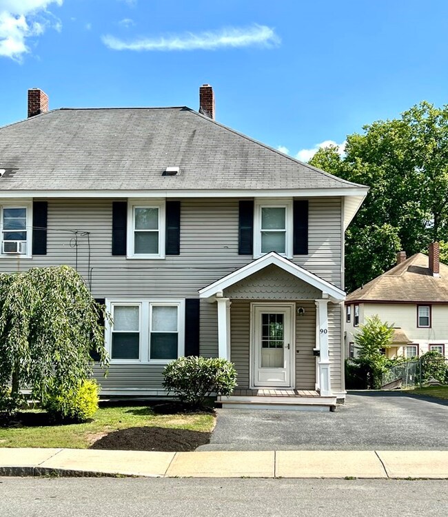 90 Water St unit 90, Milford, MA 01757 - photo 2