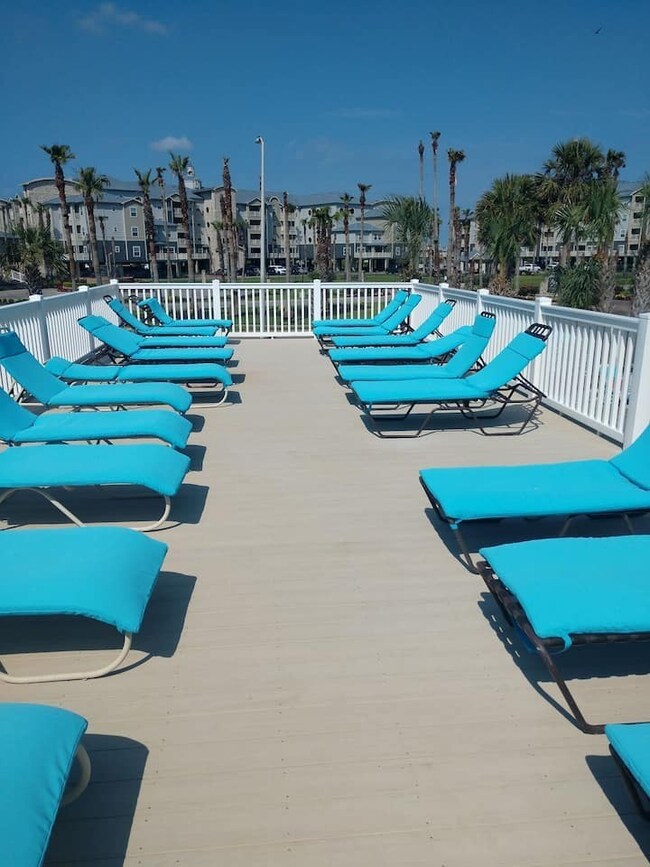 Tanning deck