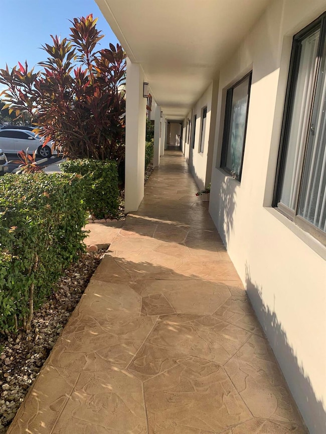 9531 N Belfort Cir unit 111, Tamarac, FL 33321 - photo 4