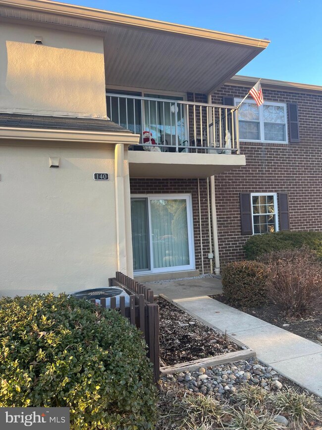 140 Old Forge Crossing, Devon, PA 19333 - photo 2