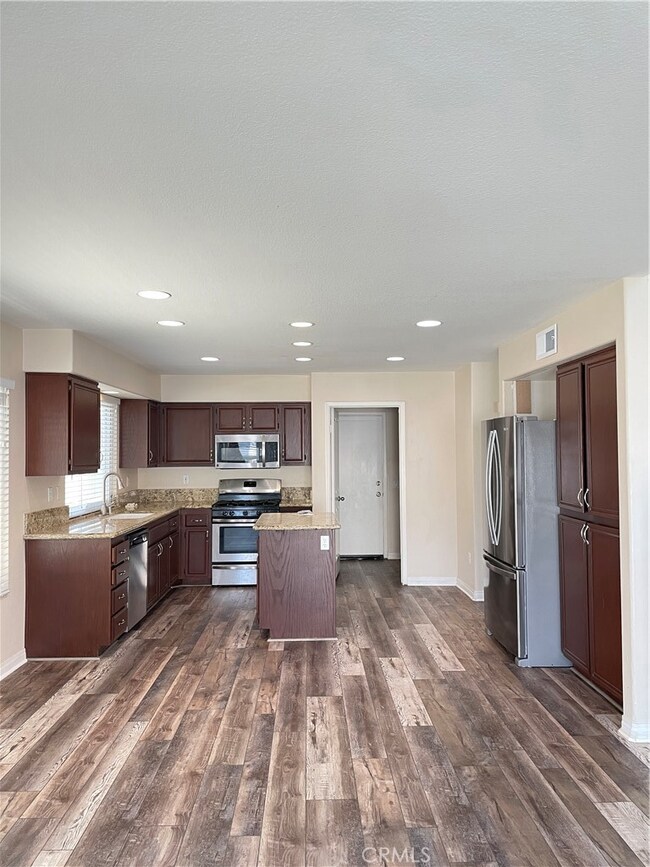 8321 E Starcrest Ct, Anaheim, CA 92808 - photo 7