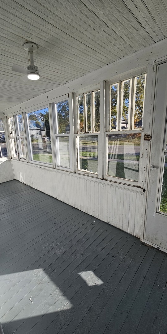 809 W Park Ave, Aurora, IL 60506 - photo 2