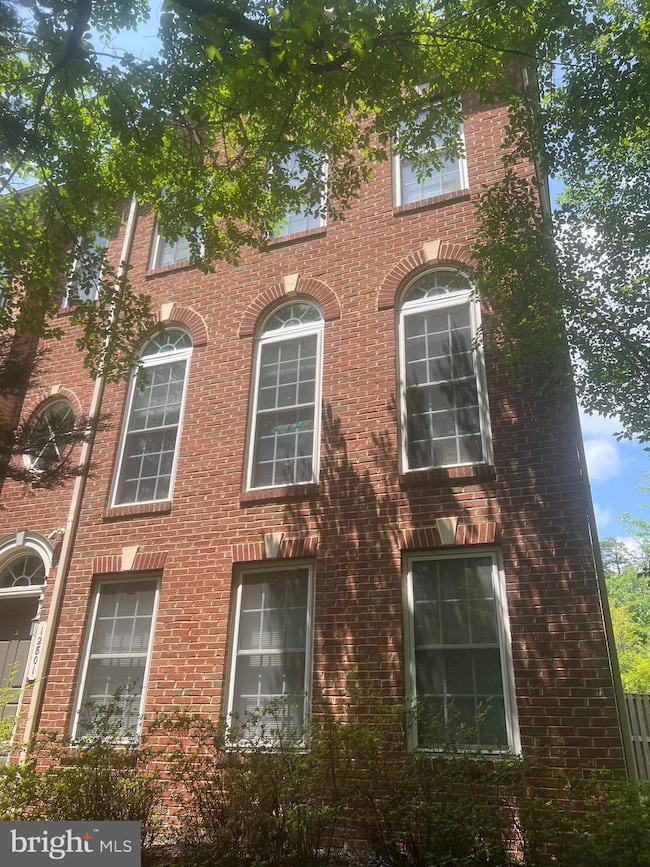 12801 Half Moon Ln, Woodbridge, VA 22192 - photo 2