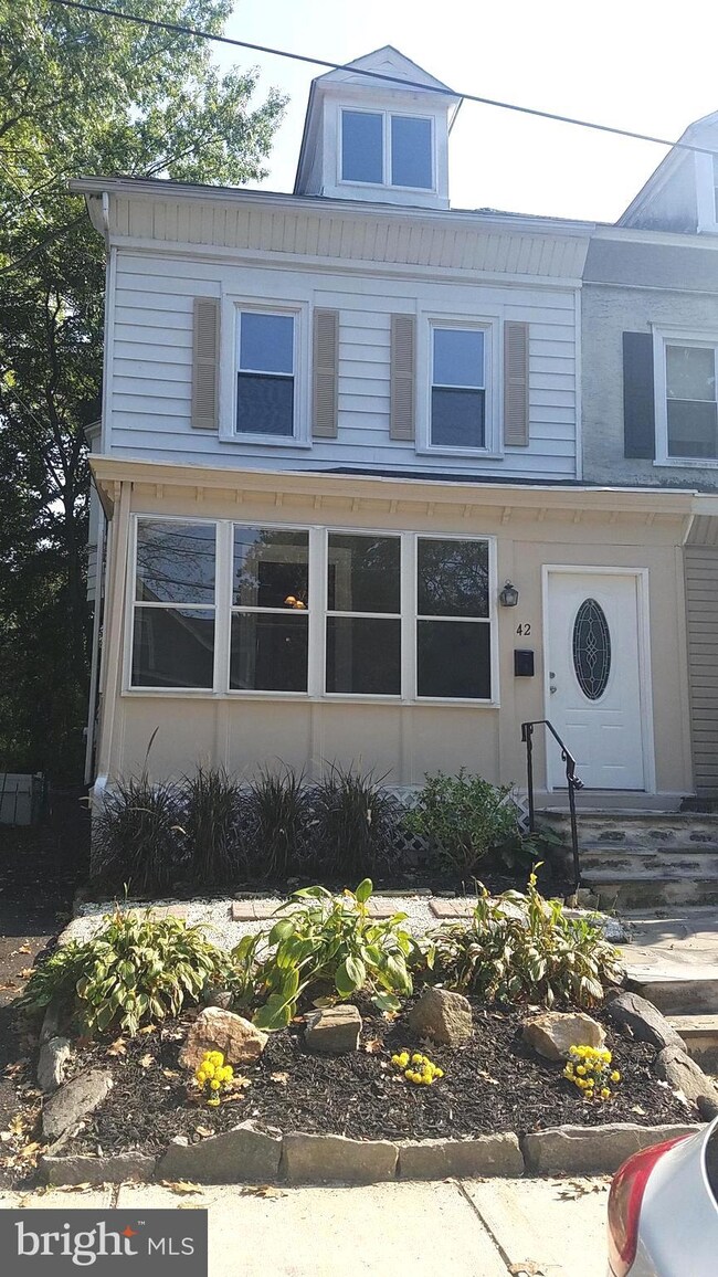 42 Berkley Ave, Lansdowne, PA 19050 - photo 3