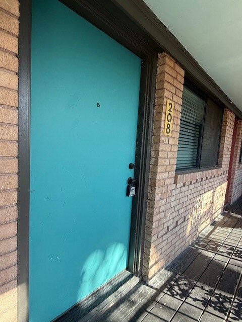 5004 Live Oak St unit 208, Dallas, TX 75206 - photo 3