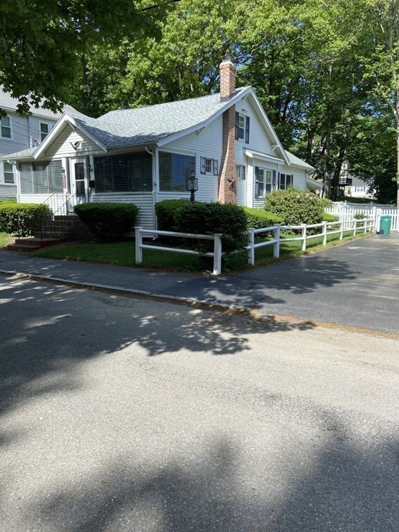 104 Warren St, Fitchburg, MA 01420 - photo 4