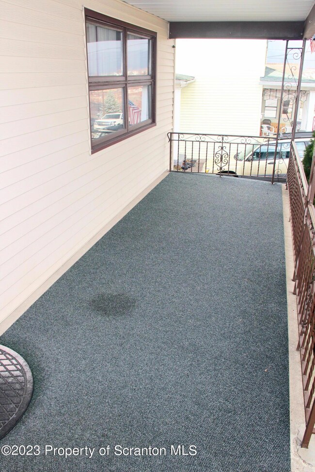 620 Pear St, Scranton, PA 18505 - photo 6