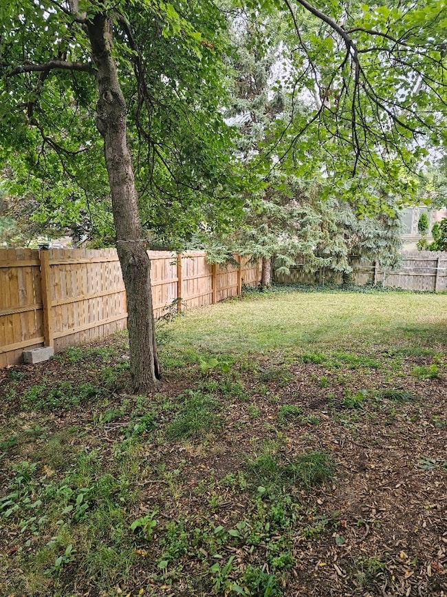 1712B Linda Ln, Normal, IL 61761 - photo 3