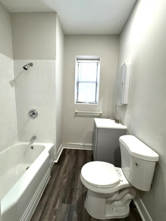 8 Langmaid Ave unit 4, Somerville, MA 02145 - photo 4