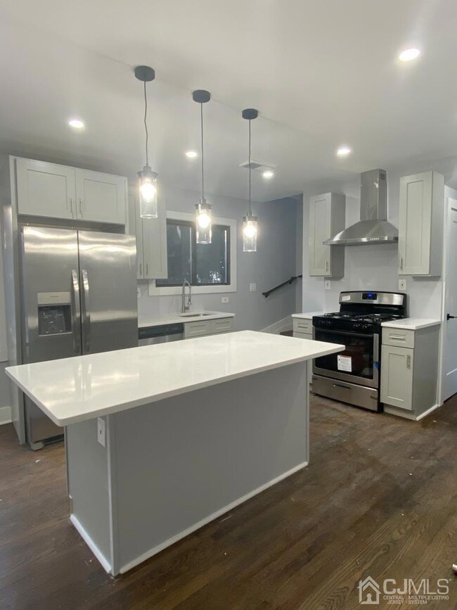 1260 S 9th St, South Plainfield, NJ 07080 - photo 3