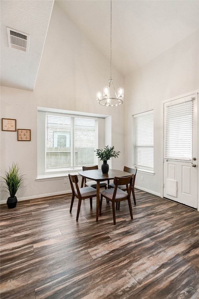 Dining area with window settee