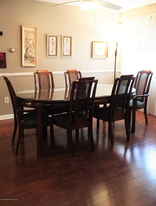 DiningRoom1