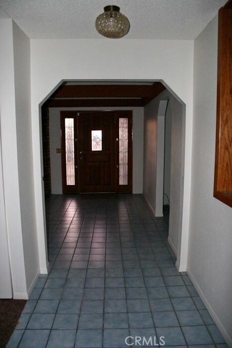 14375 Hacienda Dr, Victorville, CA 92395 - photo 3