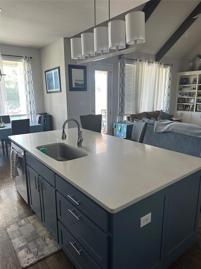 140 Stanford Ln, Springtown, TX 76082 - photo 4