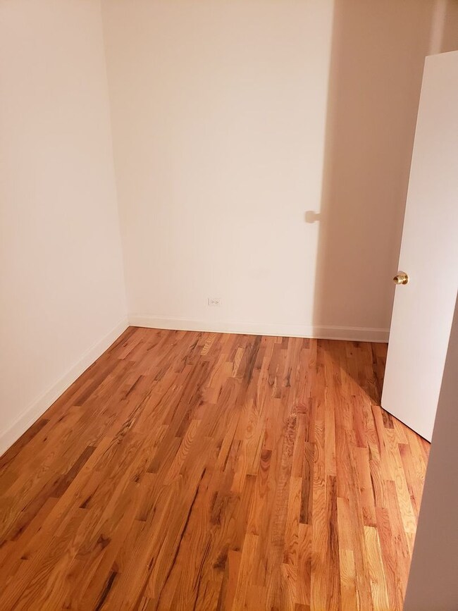 4824 N Damen Ave unit 104, Chicago, IL 60625 - photo 6