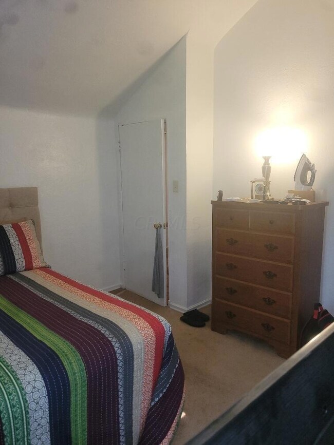 974 Pierce Ave, Columbus, OH 43227 - photo 7