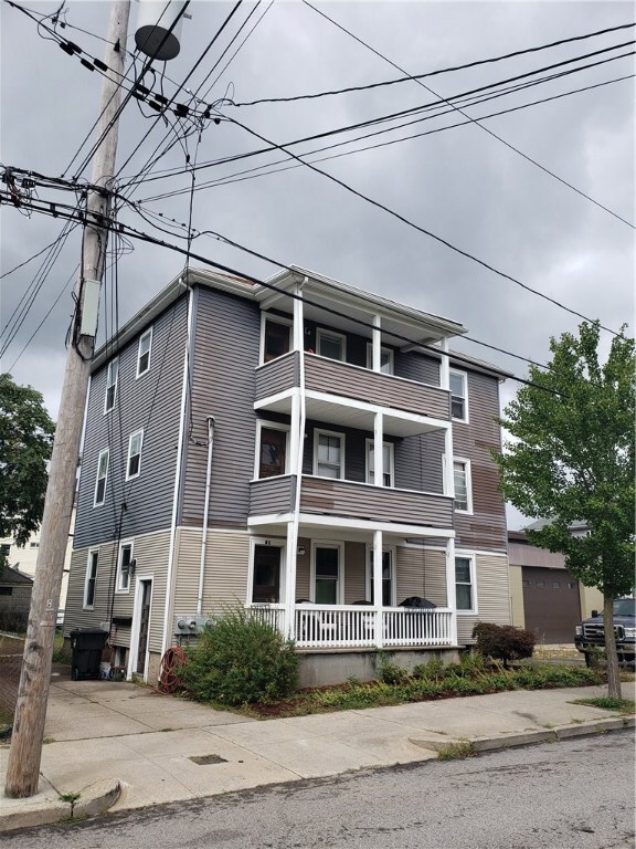 81 School St, Central Falls, RI 02863 - photo 3