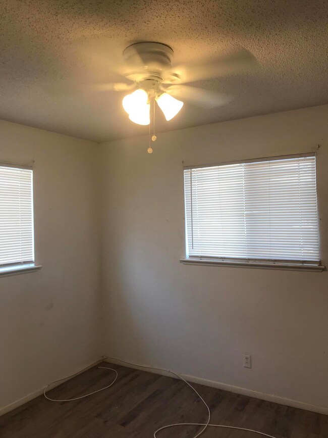 7853 West Dr, El Paso, TX 79915 - photo 5