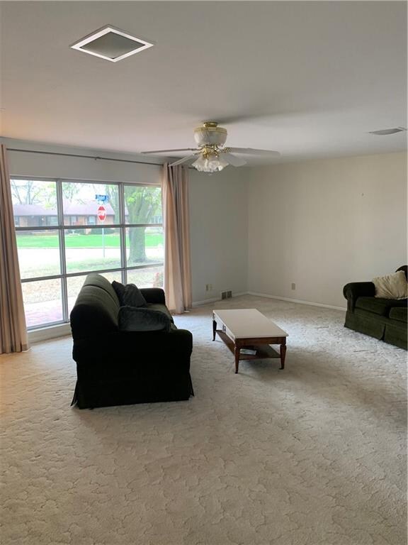 204 E Elizabeth St, Shawnee, OK 74804 - photo 7