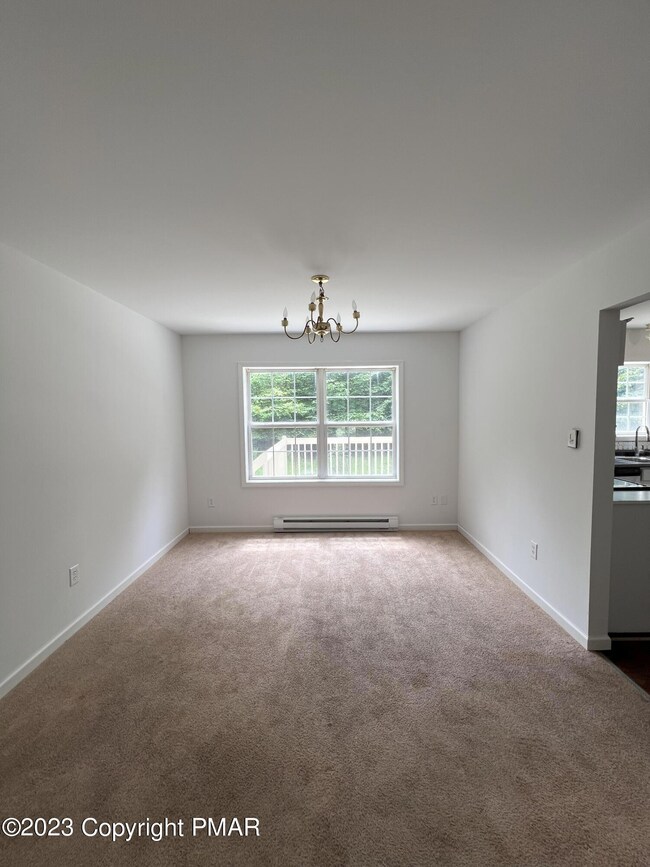 847 Country Place Dr, Tobyhanna, PA 18466 - photo 6