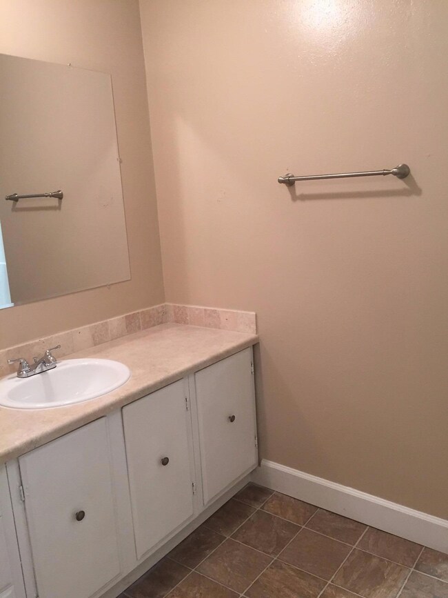 915 SE Viewmont Ave, Corvallis, OR 97333 - photo 5