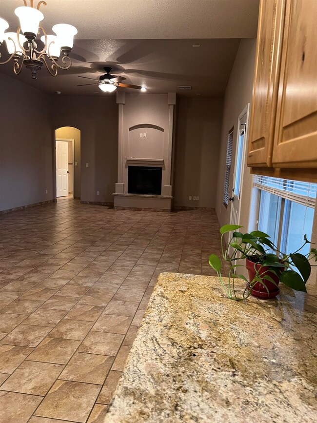 942 Hermoso El Sol, Alamogordo, NM 88310 - photo 7