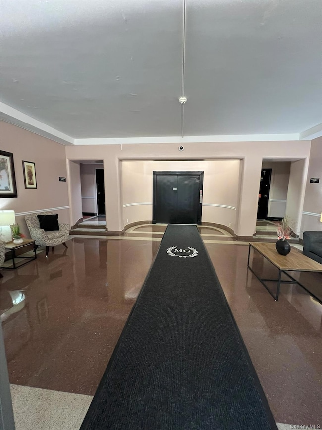 290 Collins Ave unit 5D, Mount Vernon, NY 10552 - photo 2