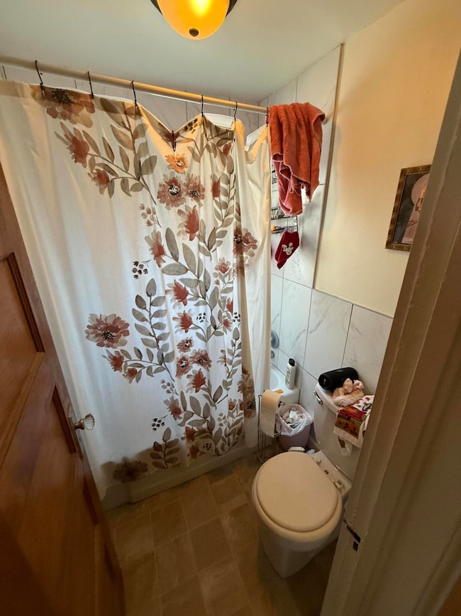 8751 W Maple St, West Allis, WI 53214 - photo 7