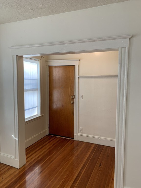 81 Whitfield St unit 2, Dorchester Center, MA 02124 - photo 3