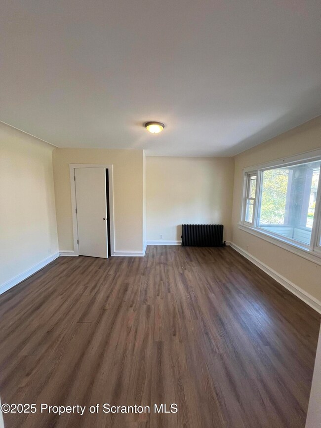 1710 Cedar Ave unit E, Scranton, PA 18505 - photo 3