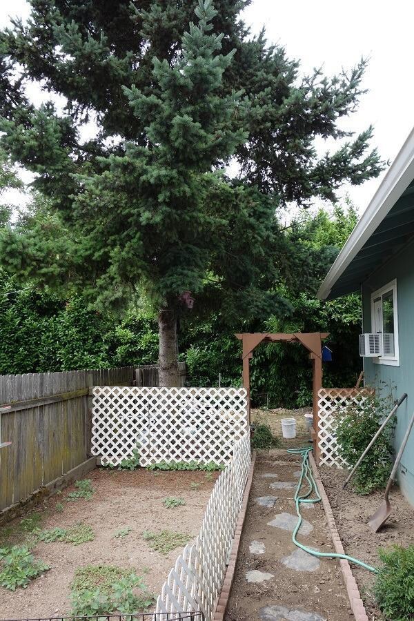 1030 NW Hillside Dr, Grants Pass, OR 97526 - photo 5