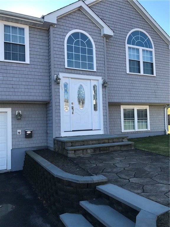 69 Walnut St, Tiverton, RI 02878 - photo 2