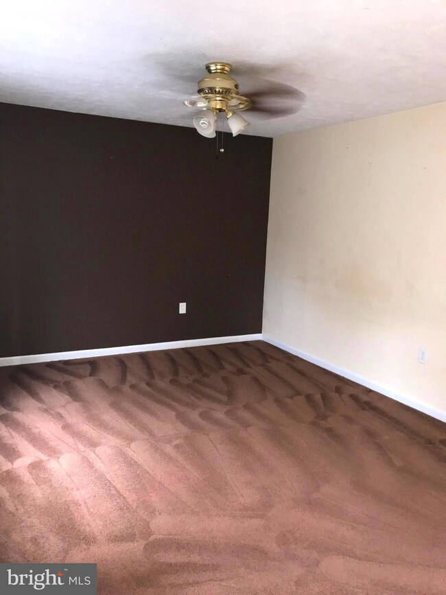 12420 Channelview Dr, Newburg, MD 20664 - photo 5