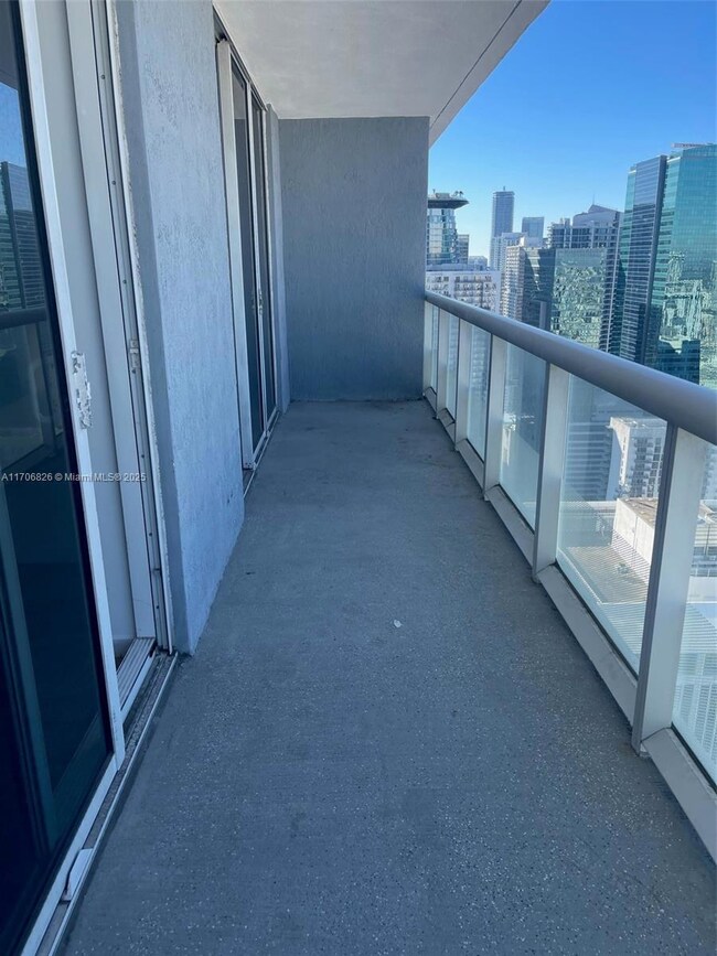 50 Biscayne Blvd unit 5207, Miami, FL 33132 - photo 5