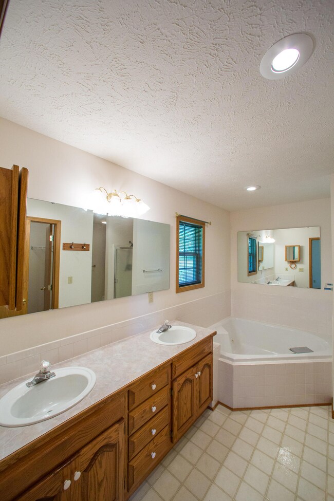 295 Center Rd, Ozark, MO 65721 - photo 3