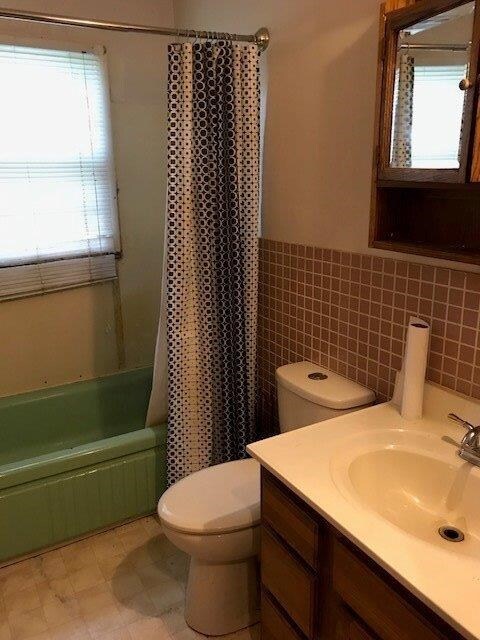 303 N Park St, Crown Point, IN 46307 - photo 3