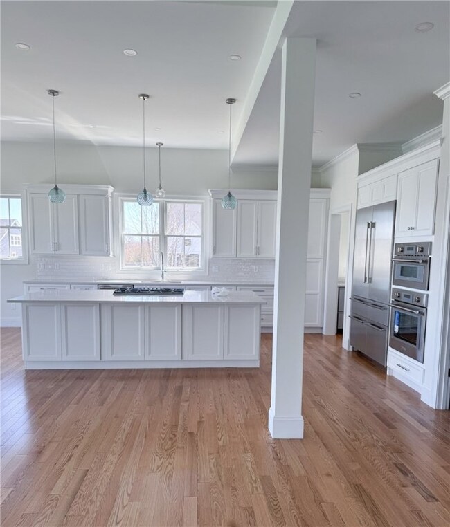 213 Morrison Ave, Middletown, RI 02842 - photo 6