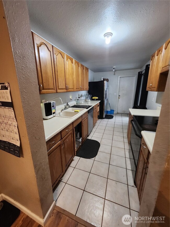 2019 SW 318th Place unit 4C, Federal Way, WA 98023 - photo 4