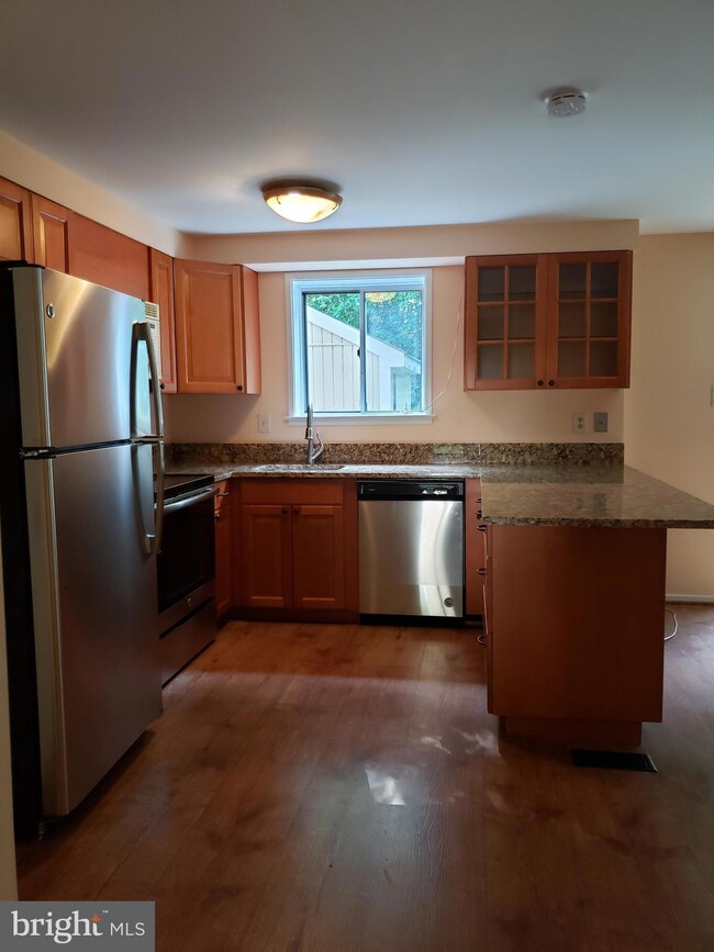 14411 Pebble Hill Ln, North Potomac, MD 20878 - photo 3