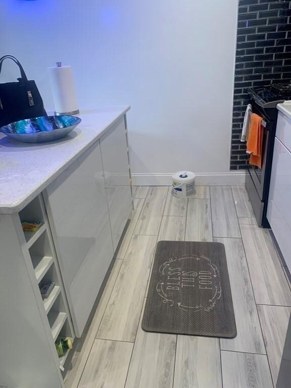 43 Cottage St unit 2, Lynn, MA 01905 - photo 3