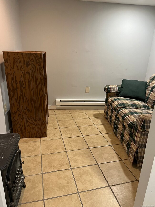 1397 State St unit B-2, New Haven, CT 06511 - photo 3