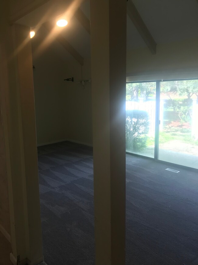 3454 Golfview Dr, Hazel Crest, IL 60429 - photo 2