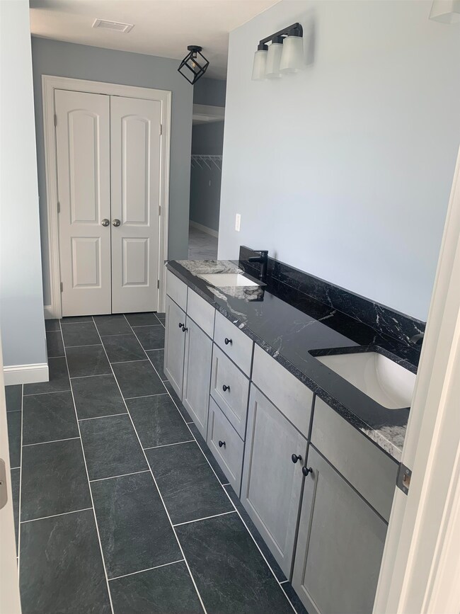 20 Oakland Ridge Rd unit 10, Pelham, NH 03076 - photo 5